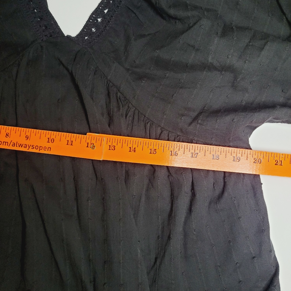 H&M Influencer Dress Balloon Sleeve Cotton Crotchet V-Neck Medium Black Vacation - Picture 6 of 15